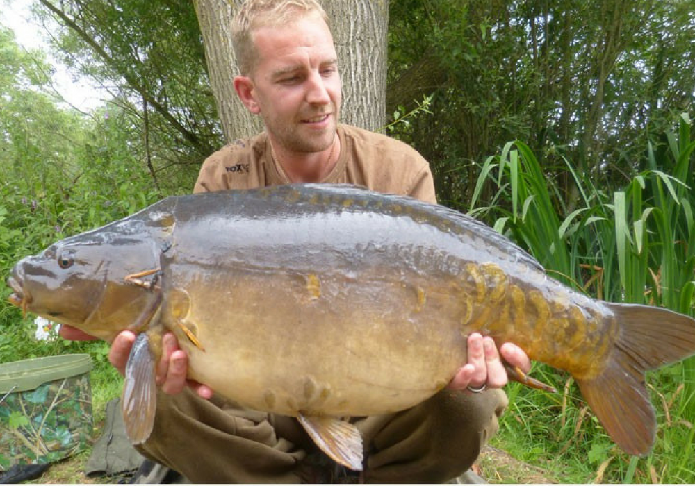 Dan with a Hardwick Mirror Carp