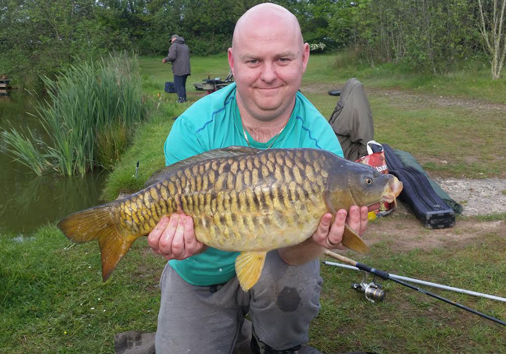 Roy and Lee catch on the Boosted Pellets - Hinders Baits