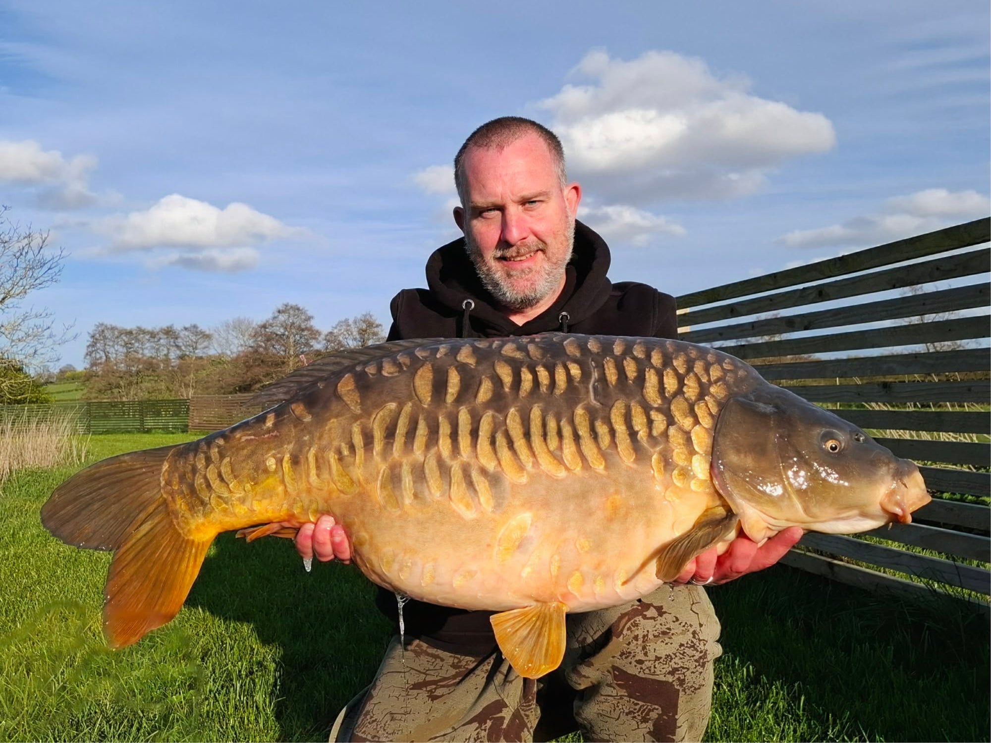 A RED LETTER SESSION @ GLAMP CARP FOR PHIL - Hinders Baits